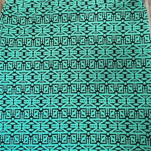 LuLaRoe Green and Black Patterned Skirt